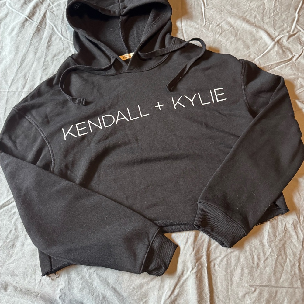 Kendall & Kylie Black Hoodie with Logo cropped
